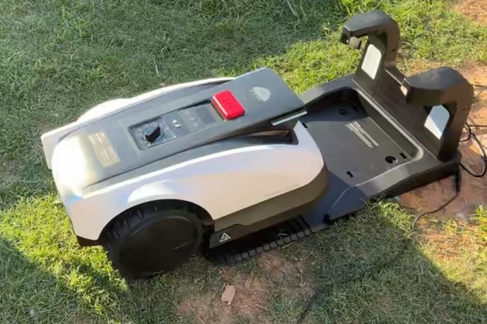 Why Wire-Free Robot Mowers Drift (and Why It’s Not Random)